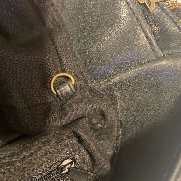 ⚡️Beuno Tapestry double strap shoulder bag Animal print⚡️ - Picture 9 of 9